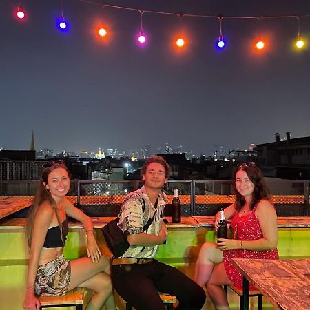 Liberta Hostel Bangkok Ngoại thất bức ảnh
