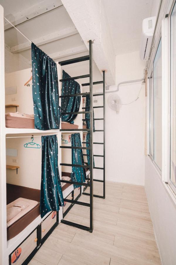 Liberta Hostel Bangkok Ngoại thất bức ảnh
