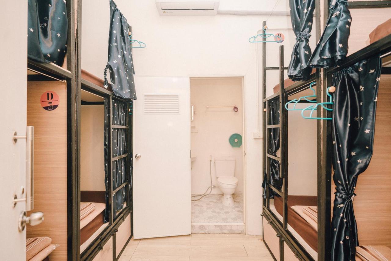 Liberta Hostel Bangkok Ngoại thất bức ảnh