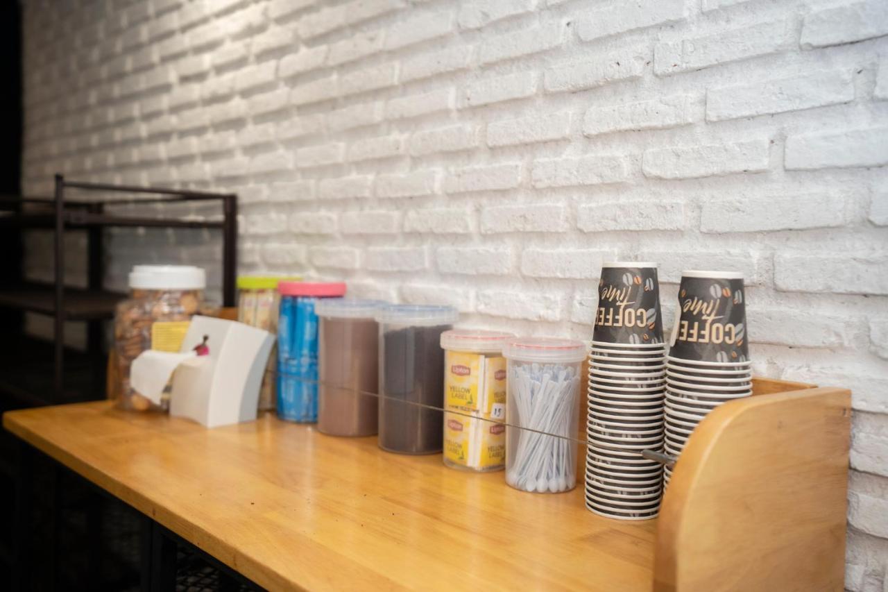 Liberta Hostel Bangkok Ngoại thất bức ảnh