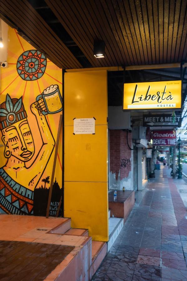 Liberta Hostel Bangkok Ngoại thất bức ảnh