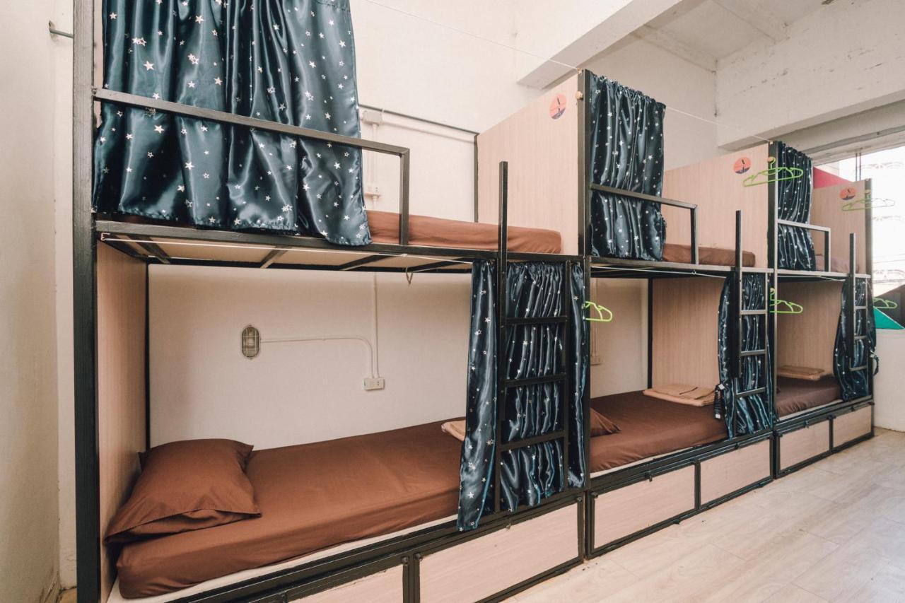 Liberta Hostel Bangkok Ngoại thất bức ảnh
